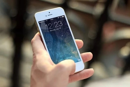 Corona Virus can spread from the smartphone Corona Virus can spread from the smartphone